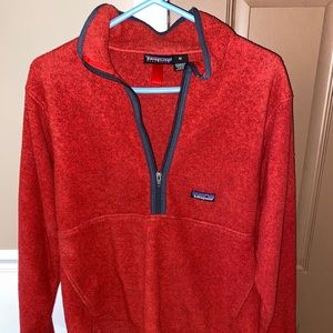 Patagonia RARE red fleece pullover with zipper
